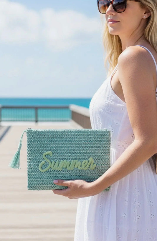 Straw Summer Pouch in Mint