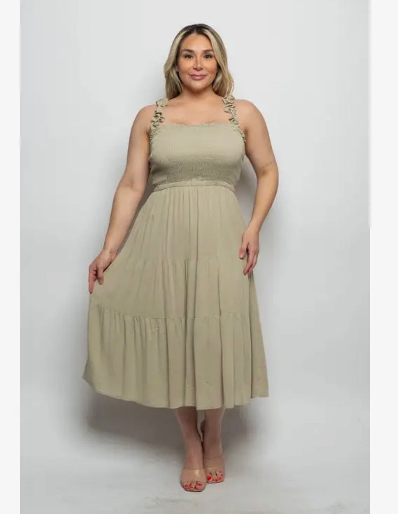 Effortlessly Elegant Midi Dress In Sage