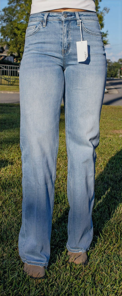 Vervet Frayed Hem Jeans image 2
