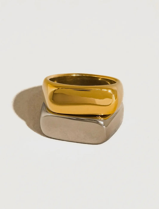 Glayce 18K Gold Non-Tarnish Classic Signet Ring