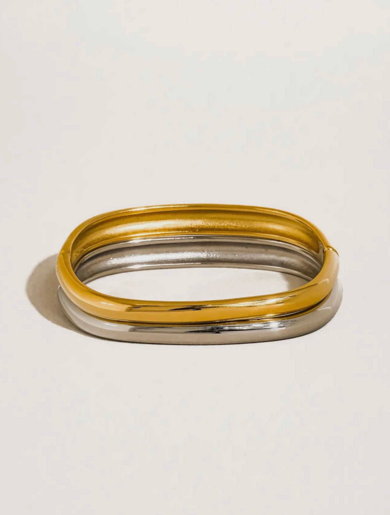 18K Bangle image 2