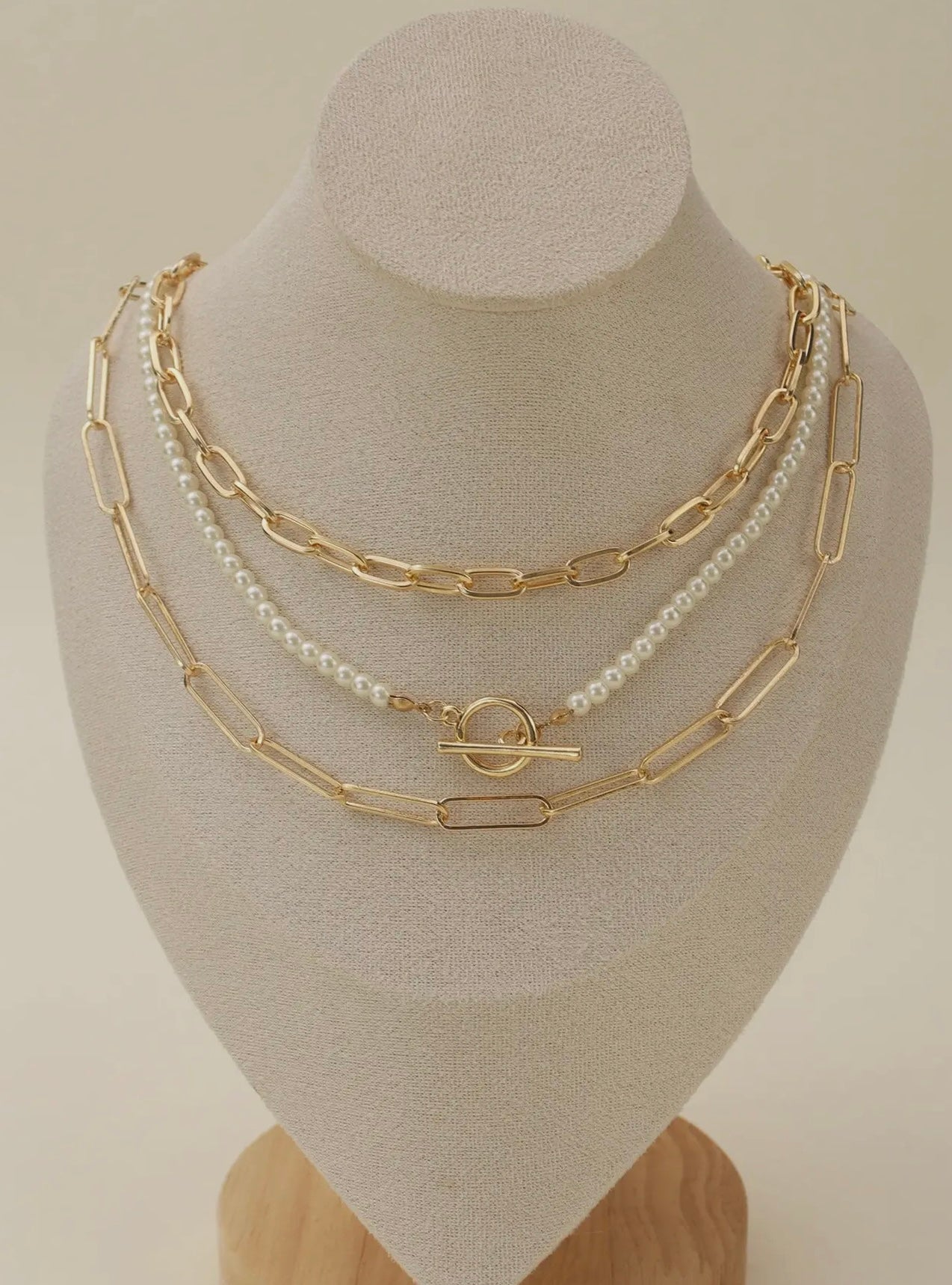 Pearl and Gold Necklace Set