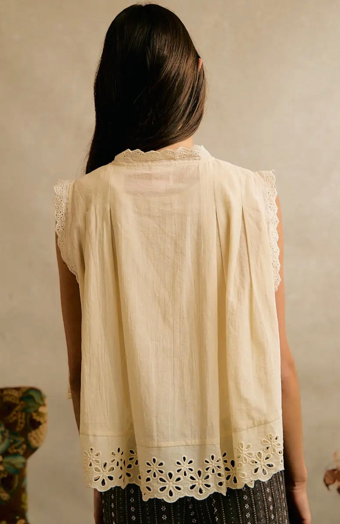 Kinzlee Eyelit Lace Top