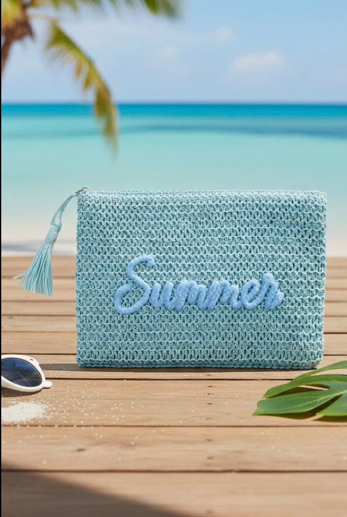 Straw Summer Pouch in Blue