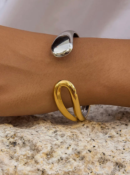Junel 18K Gold Cuff Bracelet