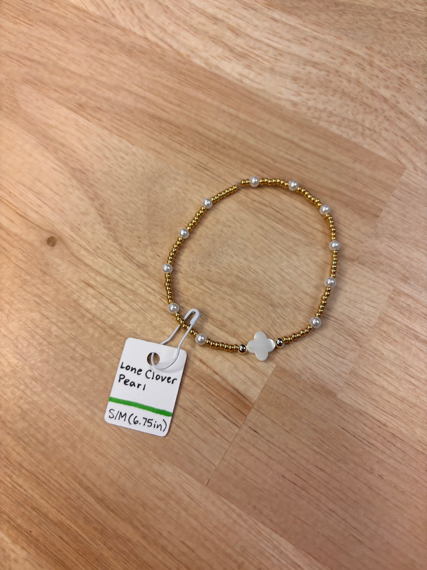 Vacey-Vee Lone Clover Pearl Bracelet