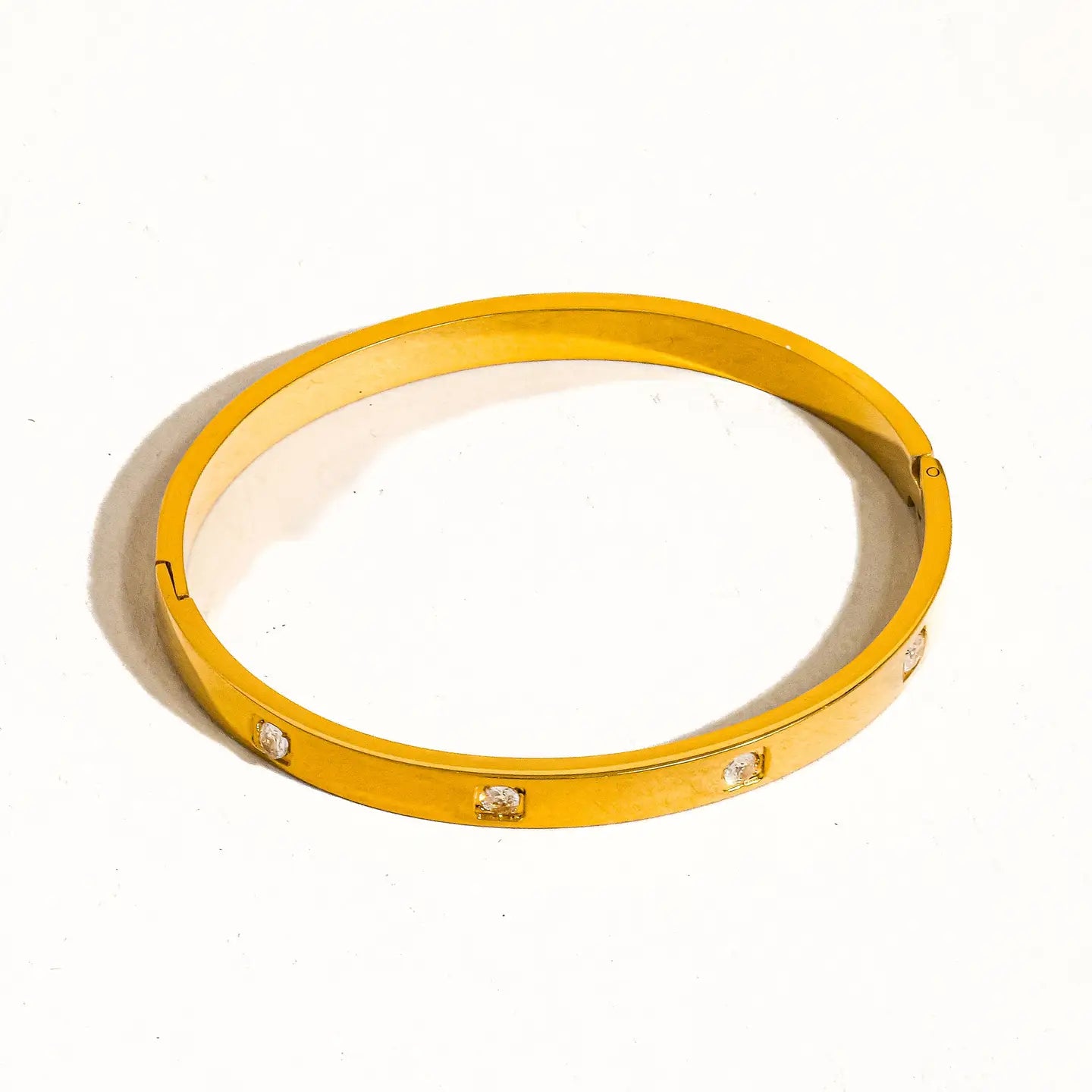 18K Non-Tarnish Classic Gold Bangle image 2