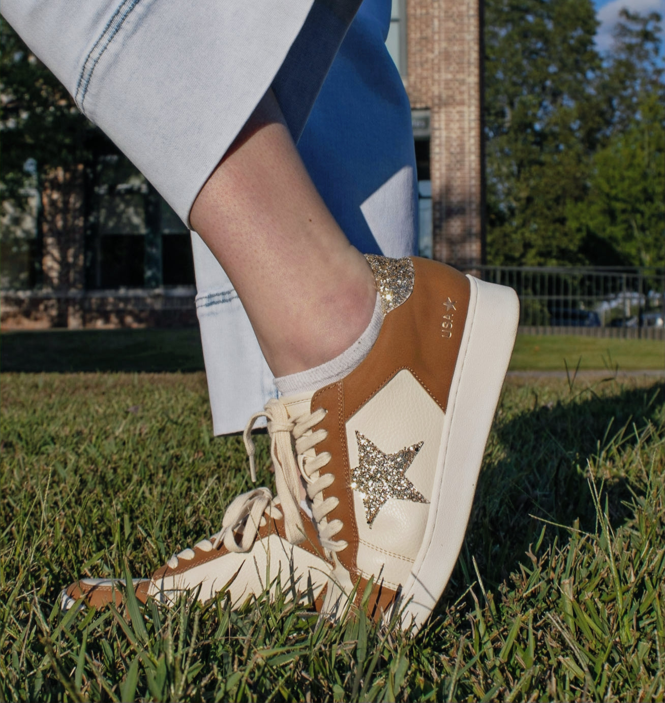 Camel Sneaker image 2