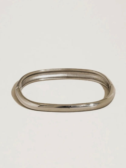 18K Bangle image 3